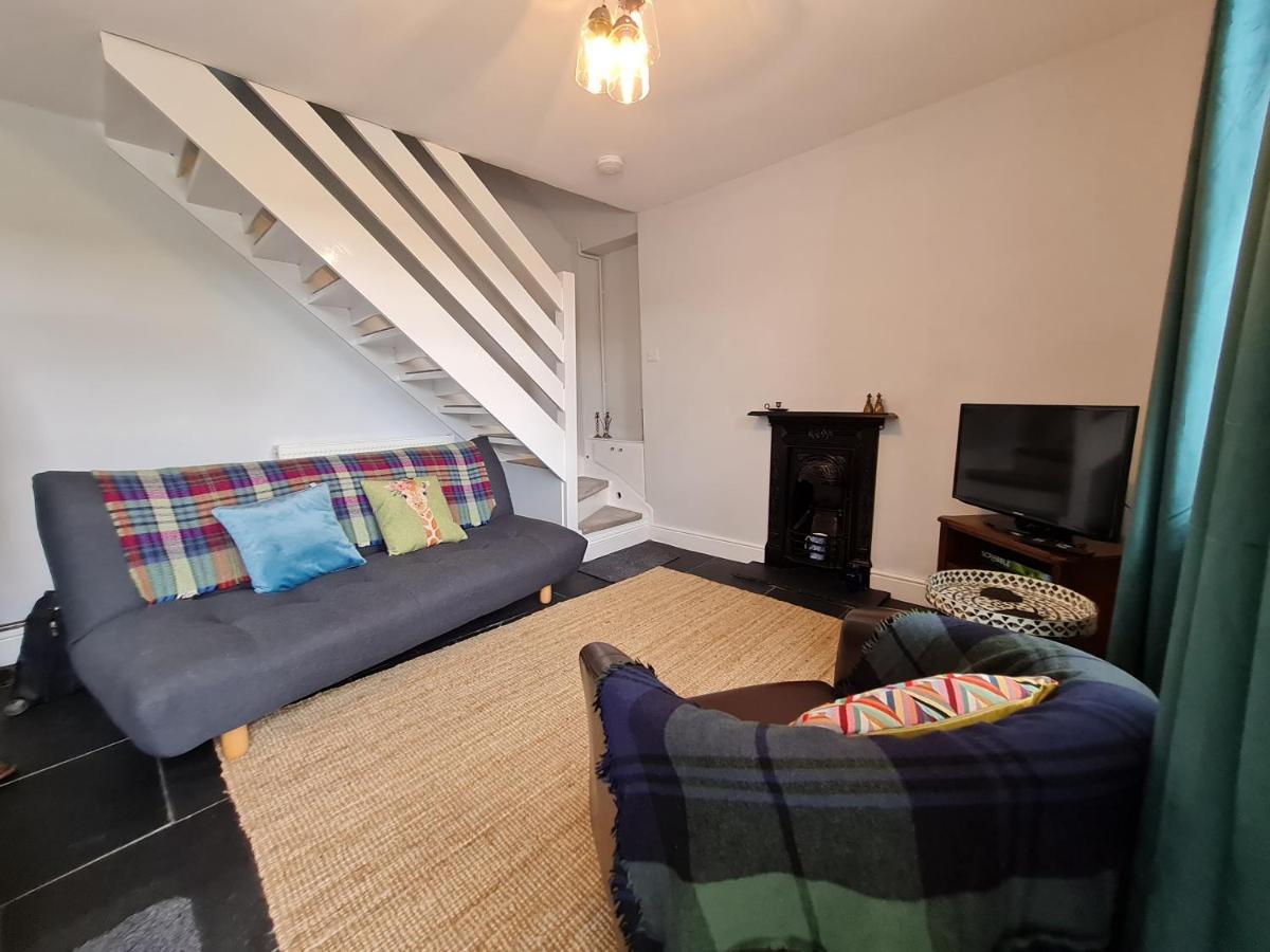 Picturesque 2 Bedroom Miners Cottage Near Bike Park Wales & Brecon Beacons Merthyr Tydfil Bagian luar foto